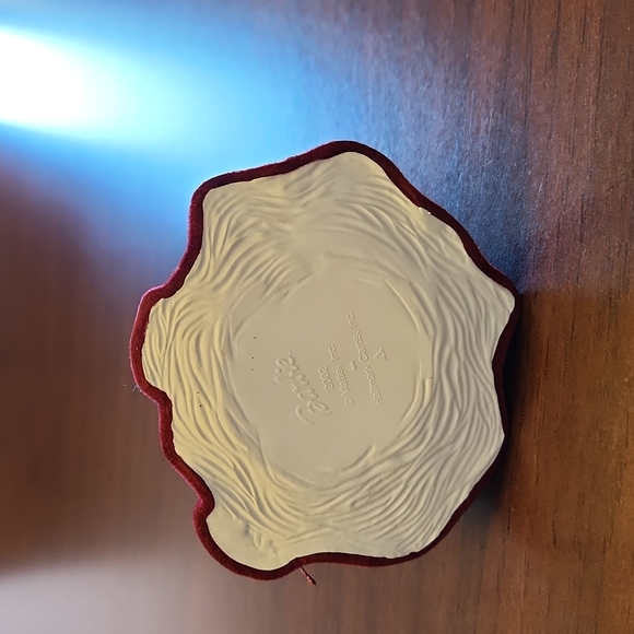 Hallmark Celebration Barbie ornament Special 2002 Edition. - Picture 5 of 5